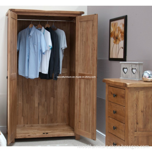 Rustic Solid Oak 3 Door Wardrobe